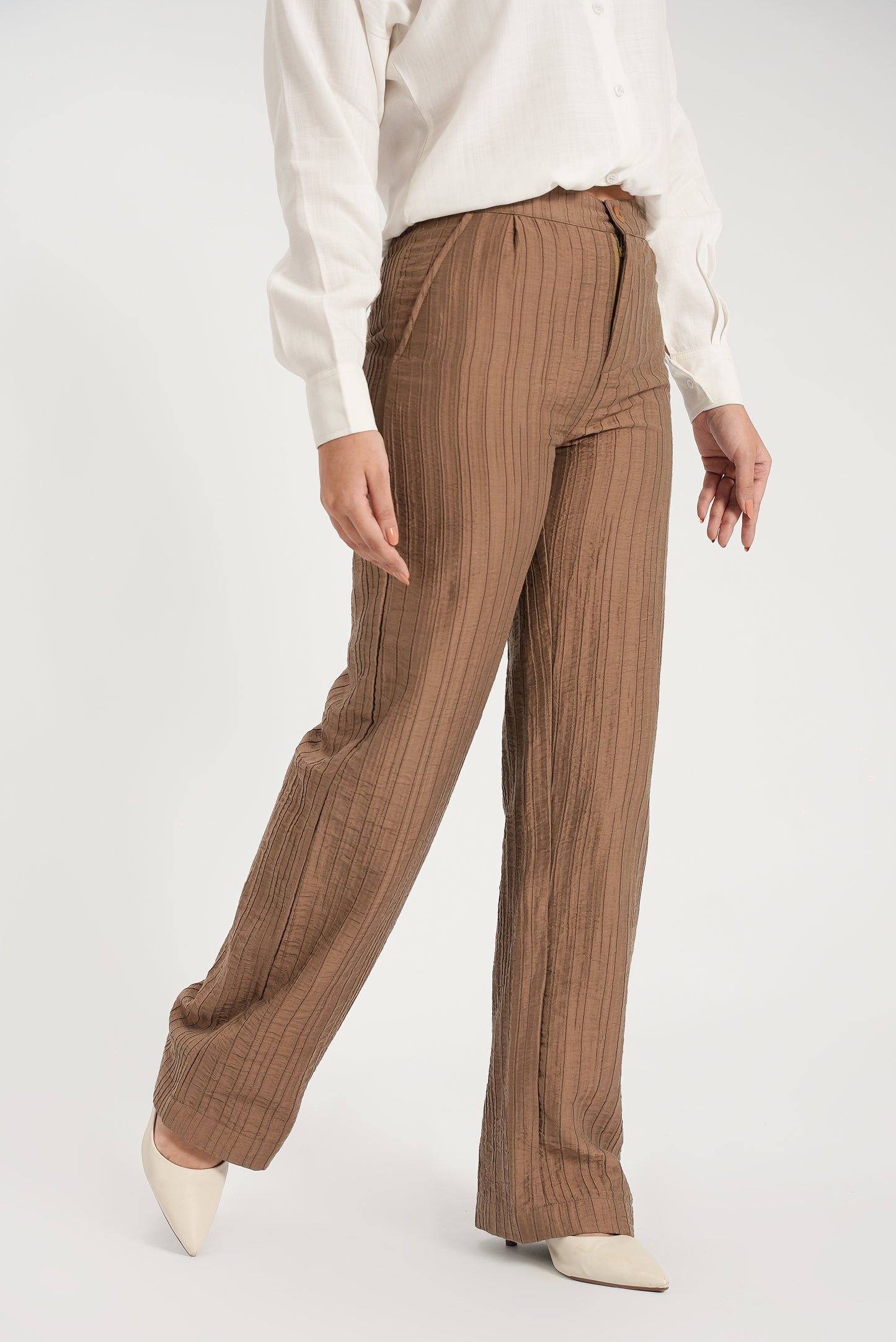 Pleated Fabric Pants