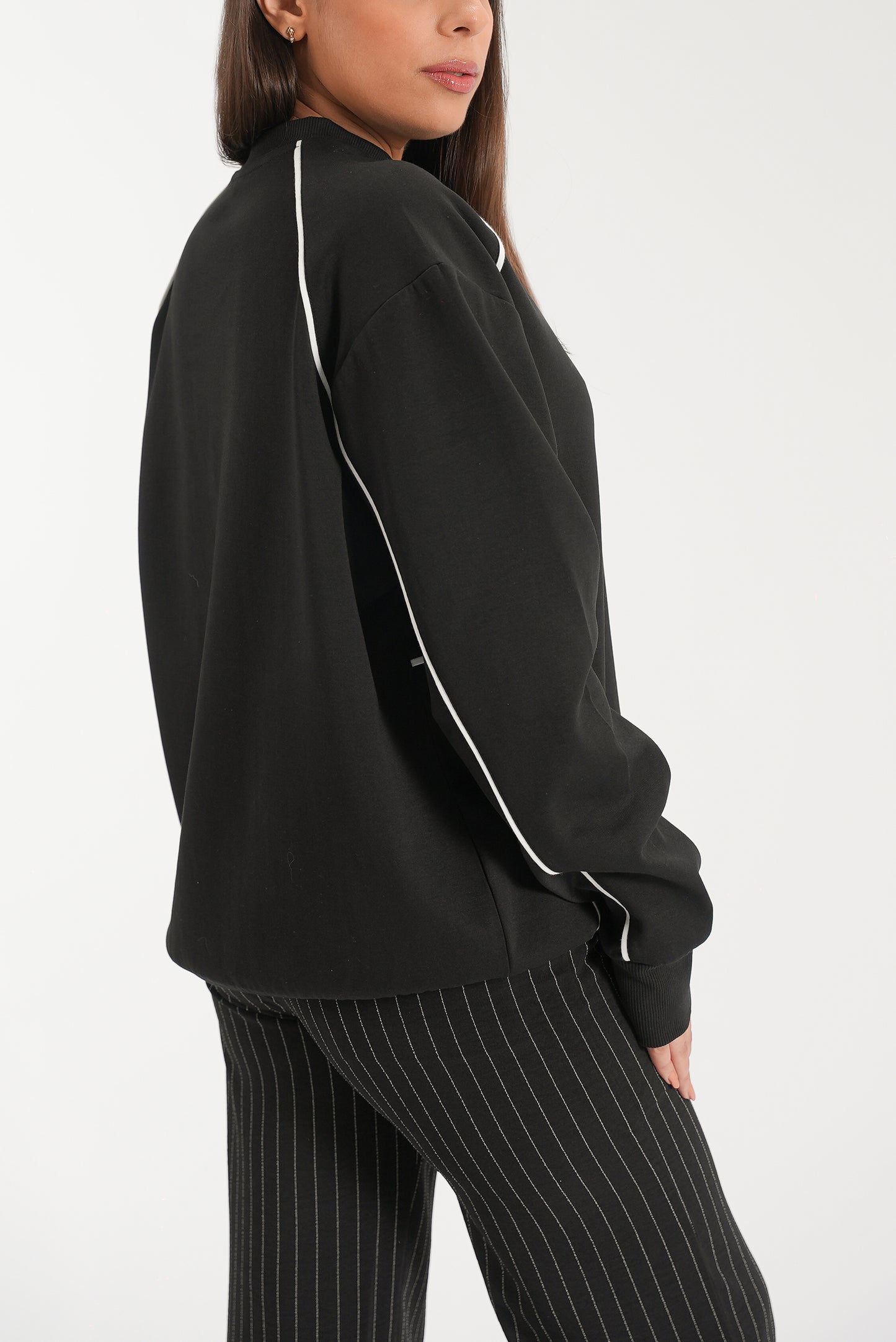 Sweatshirt - Contrast Piping