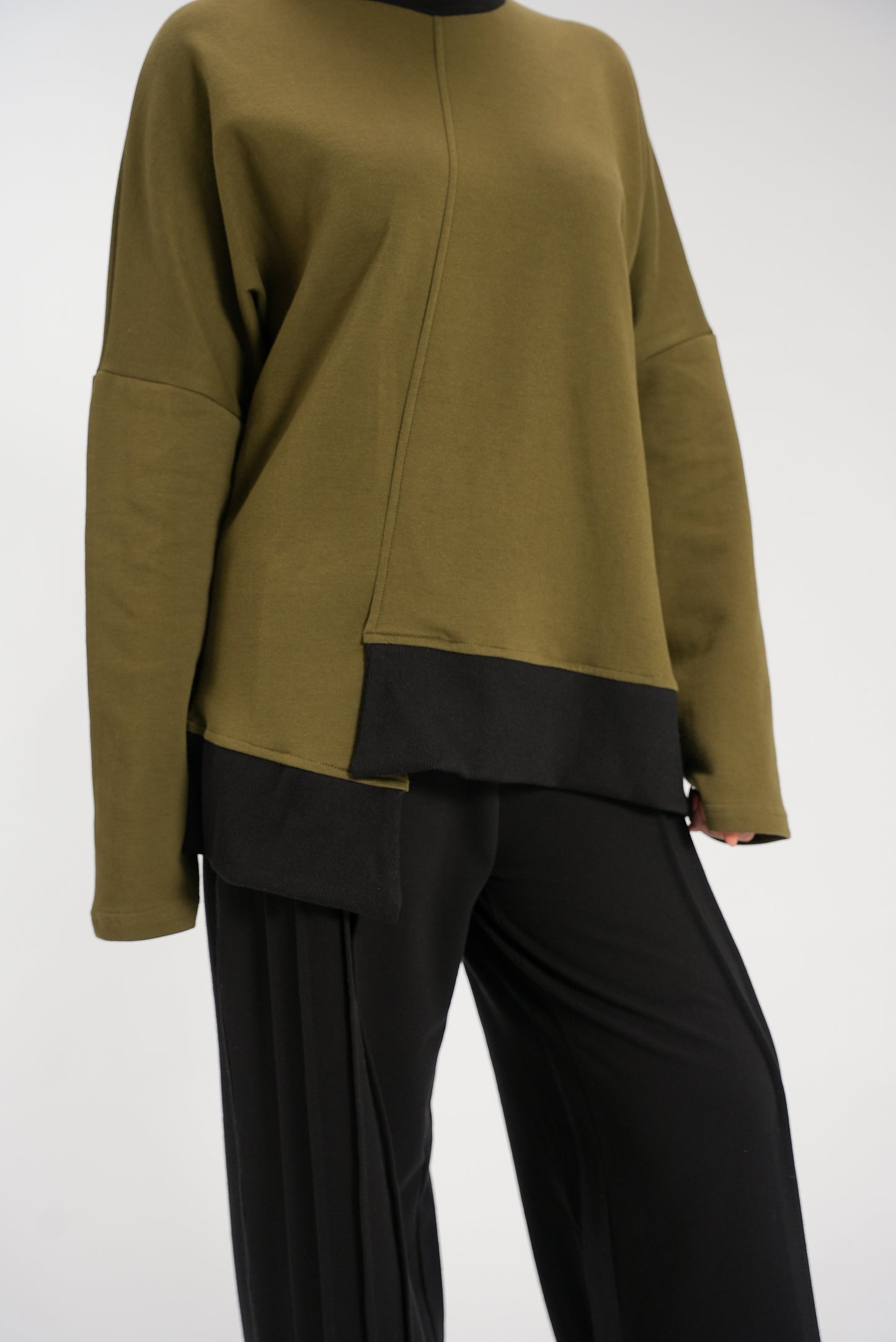 Asymmetrical Sweatshirt (Interlock)